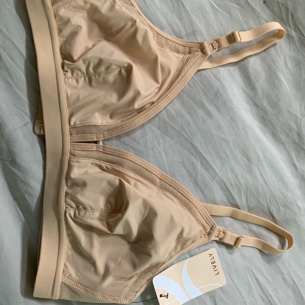 NWT Lively Nursing Bra Large